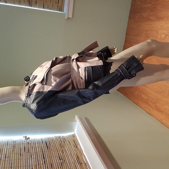 BCBGMaxAzaria Tucker Leather And Cotton Belted Jacket Size L - Picture 3 of 8